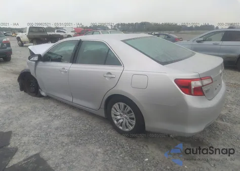 2013 Toyota Camry L z USA, uszkodzony, nr VIN 4T4BF1FK1DR281618